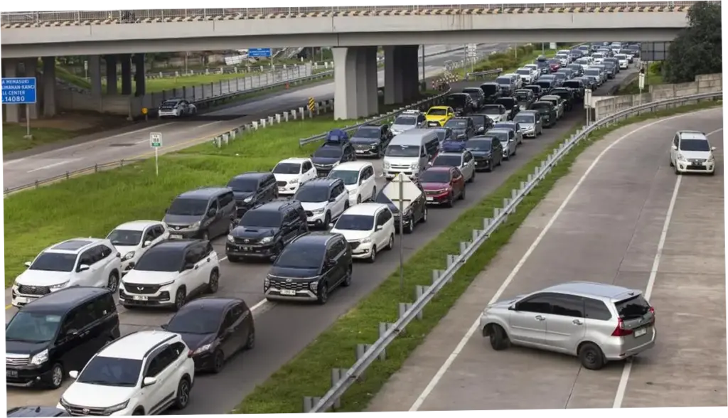 Arus Balik Lebaran, Tol Cipali Arah Jakarta Padat di Sejumlah Titik