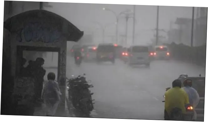 Cuaca Ekstrem Mengancam Indonesia: Hujan Lebat dan Gelombang Panas