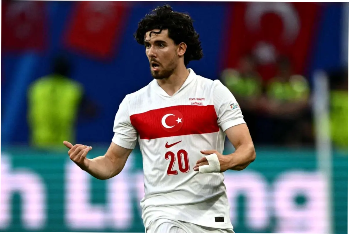 Ferdi Kadıoğlu, Bintang Baru Sepak Bola Turki yang Menggelegar