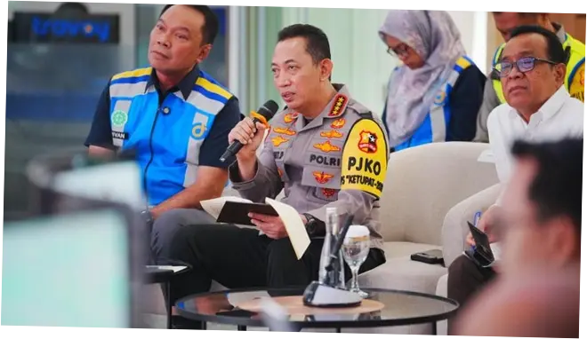 Kapolri Tinjau JMTC Bekasi, Pastikan Arus Balik Lebaran 2026 Lancar
