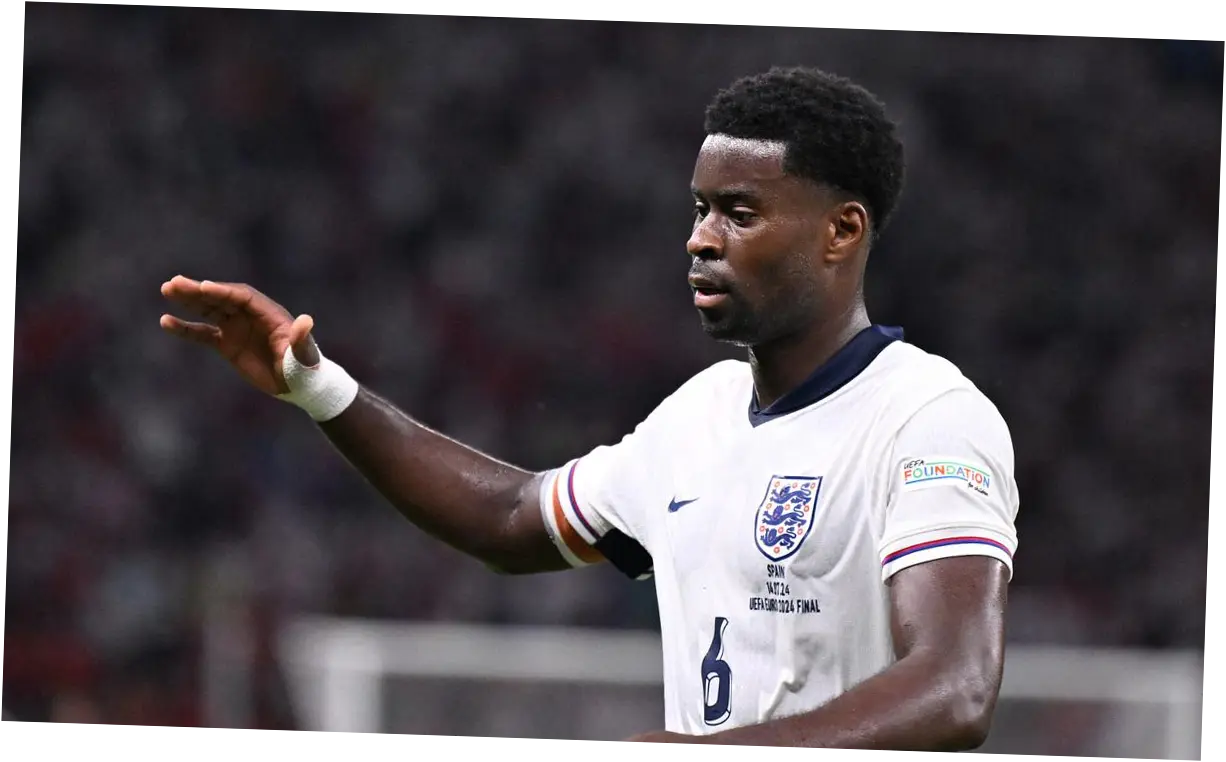 Marc Guehi: Pemain Muda yang Membuat Manchester City Kuat