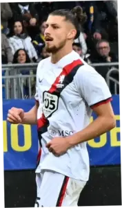 Radu Drăgușin: Pemain Muda yang Mengalami Cedera Parah dan Prospeknya di Dunia Sepak Bola