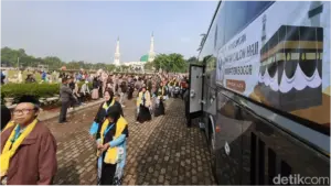 445 Jemaah Haji Berangkat dari Kabupaten Bogor, Termuda Usia 17 Tahun