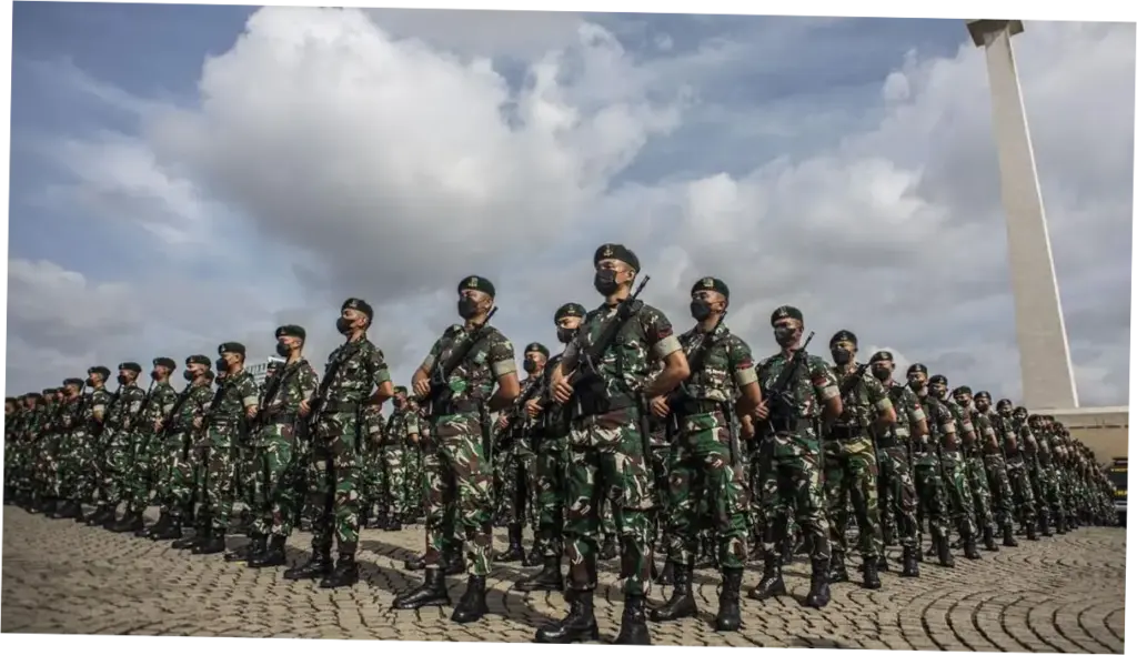 Awal Mula Anggota TNI AD Dikeroyok di Stasiun Depok Baru