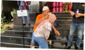 Detik-detik Pria di Tangsel Bunuh Mantan Istri dalam Adegan Rekonstruksi