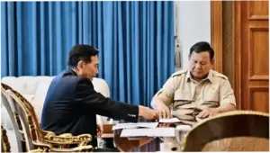 Isi Obrolan 4 Mata Prabowo dan Luhut di Istana