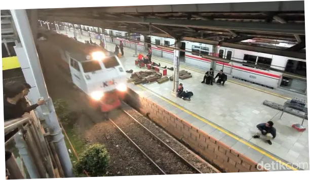 KAI Pastikan Satu Jalur di Stasiun Bekasi Timur Sudah Bisa Dilintasi