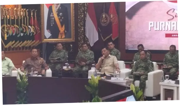 Menhan Bahas Kerja Sama RI-AS hingga Batalyon Baru Saat Kumpulkan Purnawirawan