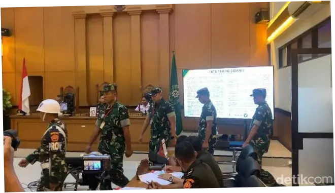 Persidangan 4 Tentara Penyiram Air Keras ke Andrie Yunus: Motif dan Dakwaan