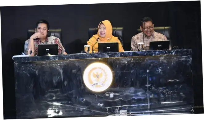 Plt Sekjen MPR Apresiasi Wawasan Kebangsaan Peserta LCC Empat Pilar Riau