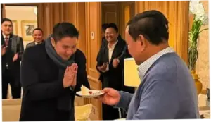 Prabowo Hadiri Ultah Seskab Teddy di Paris, Apa yang Terjadi?