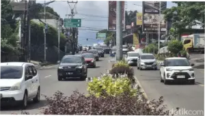 220 Ribu Kendaraan Melintas Jalur Puncak Bogor Selama Long Weekend