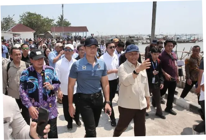 AHY Tinjau Kampung Nelayan Tanjung Kait, Tekankan Infrastruktur Pesisir