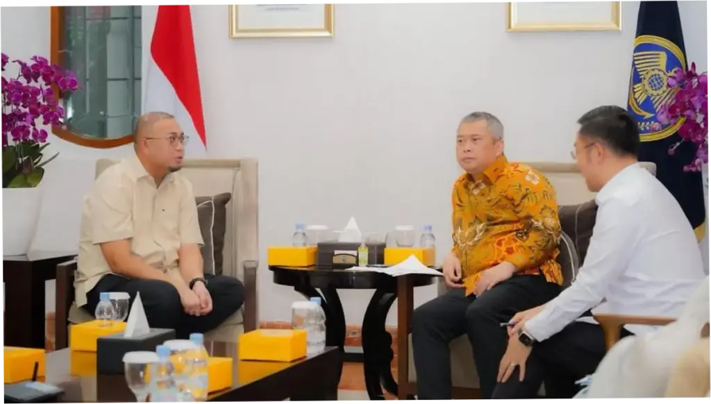 Andre Rosiade Pastikan Anggaran 165 Penjaga Perlintasan KA Sumbar Aman