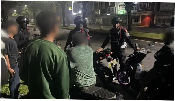 Brimob PMJ Bubarkan Balap Liar di Bekasi, 3 Remaja Diamankan