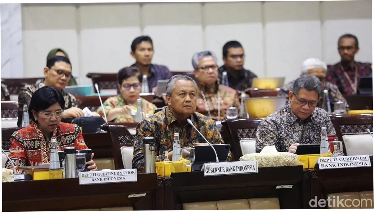 Gubernur BI Jawab Kritik Anggota DPR soal Rupiah, Pede Juli-Agustus Menguat