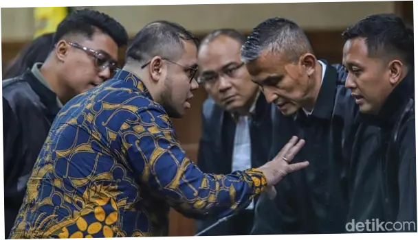Hakim Perintahkan Ibam Eks Konsultan Nadiem Ditahan, Jalani Vonis 4 Tahun Bui