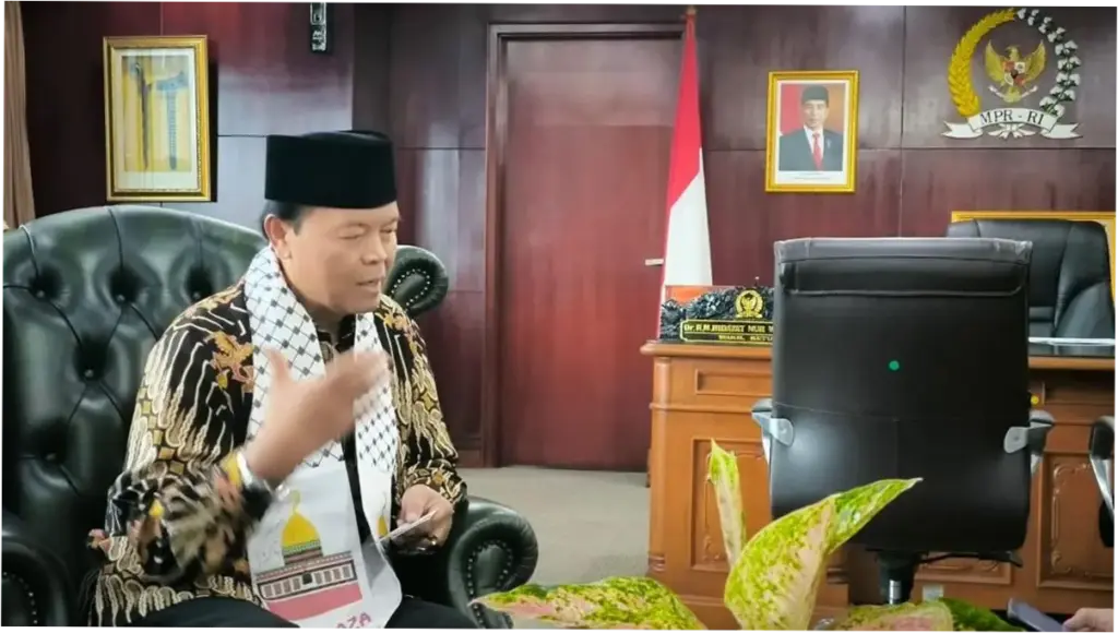 Israel Kembali Serbu Masjid Al Aqsha, HNW Minta OKI Bergerak
