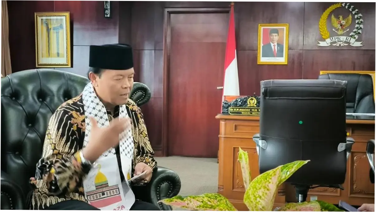 Israel Kembali Serbu Masjid Al Aqsha, HNW Minta OKI Bergerak