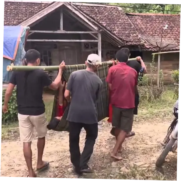 Kata Pemkab Pandeglang soal Ibu Ditandu Usai Melahirkan Akibat Jalan Rusak