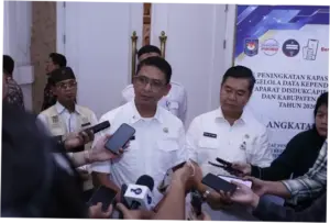 Kemendagri Perluas Pemanfaatan IKD, Warga Akses Layanan Tanpa Fotokopi KTP