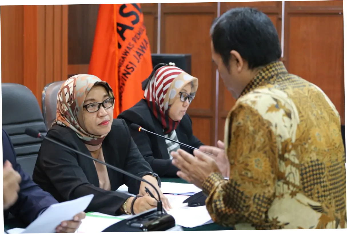 KPU Diadukan ke DKPP Terkait Penggunaan Heli saat Kunker