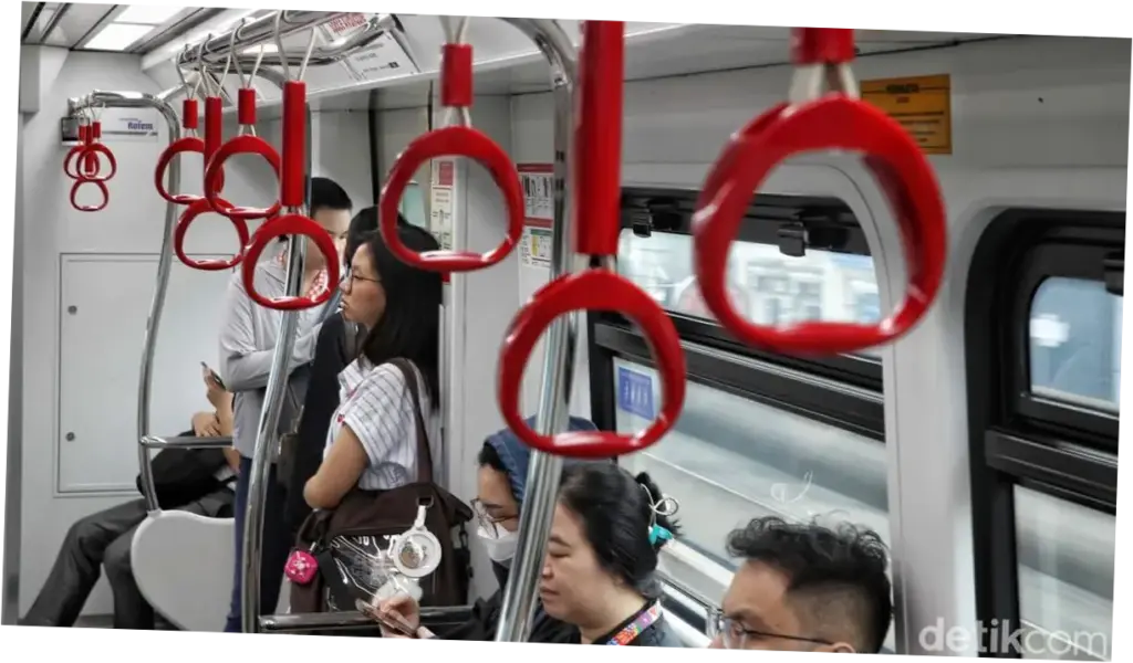 LRT Manggarai Dikebut, DPRD DKI Minta Parkir Tarif Flat untuk Warga