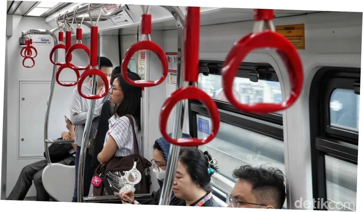 LRT Manggarai Dikebut, DPRD DKI Minta Parkir Tarif Flat untuk Warga