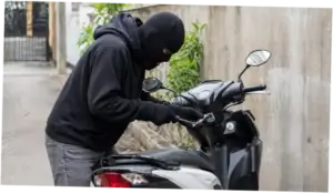 Maling Motor di Bogor Kabur Saat Kontrakan Digerebek, Kini Diburu Polisi