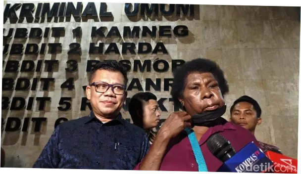 Mama Sinta Ngaku Kecewa Wajahnya Ditampilkan Tanpa Izin di Film 'Pesta Babi'