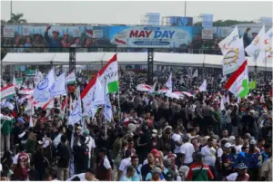 May Day 2026: Massa Buruh dan Ojol Konvoi Motor Bergerak ke Monas