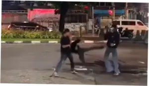 Niat Lerai Keributan Malah Bikin ABG Dikeroyok Bang Jago