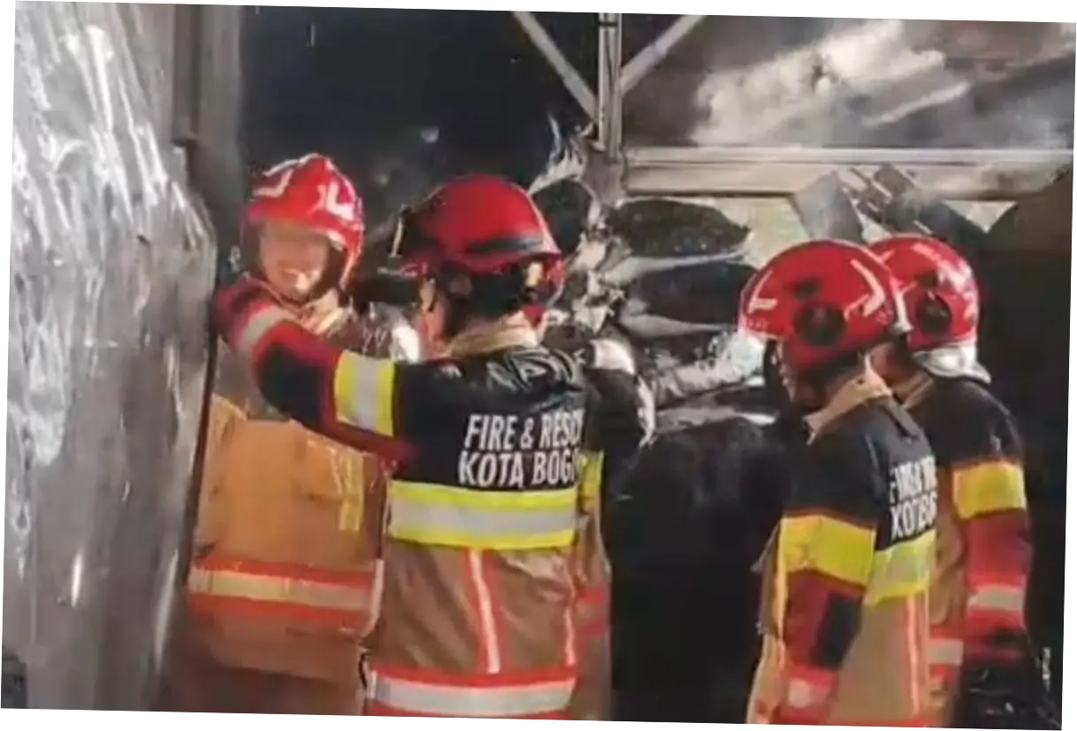 Pabrik Arang di Bogor Terbakar, Kerugian Mencapai Rp 500 Juta