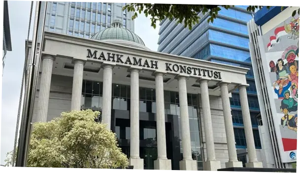 Pasal Suami Cari Materi dan Istri Atur Domestik Rumah Digugat ke MK