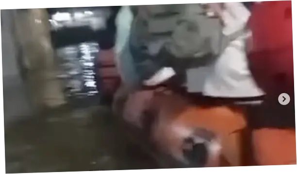 Perumahan di Tangsel Banjir, Warga Dievakuasi Pakai Perahu Karet