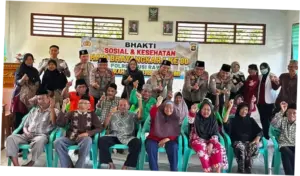 Polda Sumsel Gelar Cek Kesehatan dan Salurkan Bantuan di Panti Jompo Musi Rawas