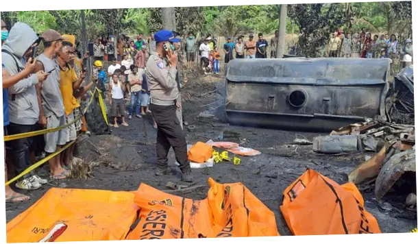 Polda Sumsel Olah TKP Kecelakaan Bus ALS, Temukan Tabung Gas hingga 2 Motor