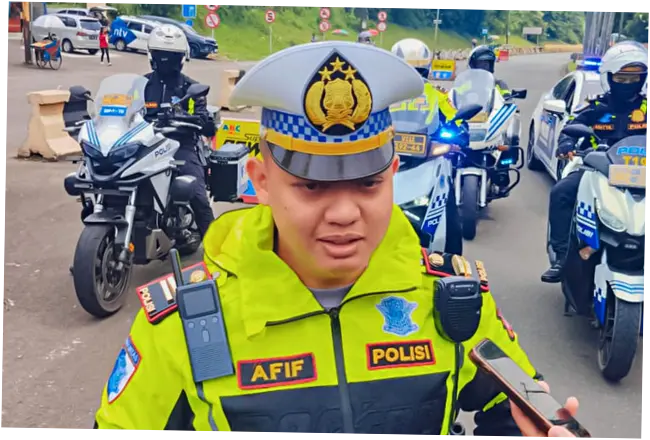 Polisi Terapkan One Way Arah Jakarta di Puncak Bogor Siang Ini