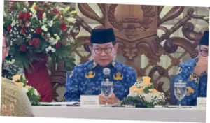 Pramono Siapkan Insentif untuk RW Tertib Pilah Sampah di Jakarta