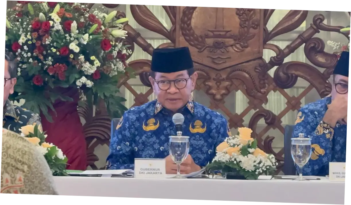 Pramono Siapkan Insentif untuk RW Tertib Pilah Sampah di Jakarta