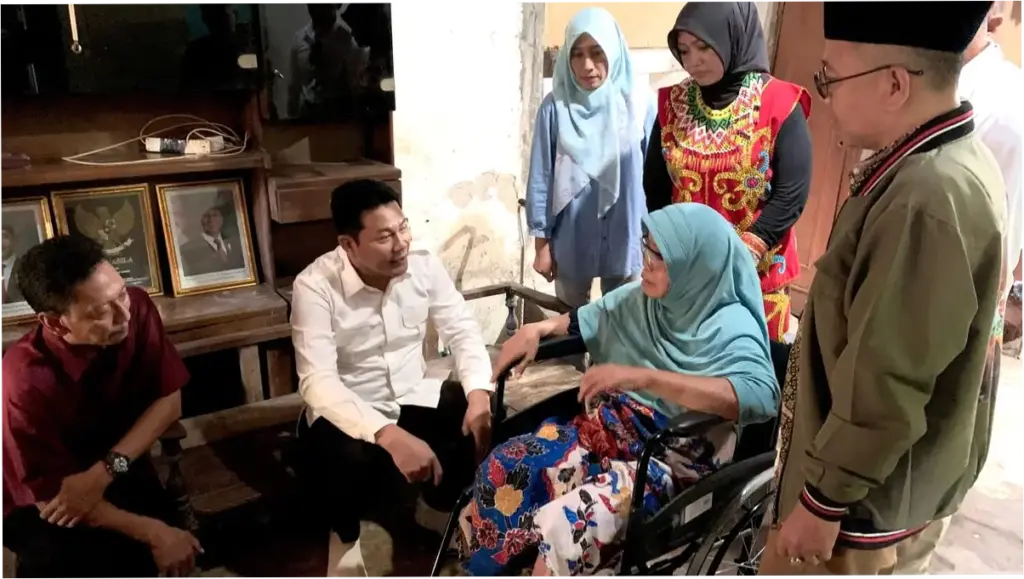 Spirit Pemkab Sidoarjo Hadir untuk Warga Lewat Bantuan Kursi Roda