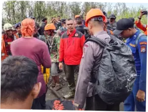 Tim SAR Temukan 1 Jasad WNI Korban Erupsi Gunung Dukono