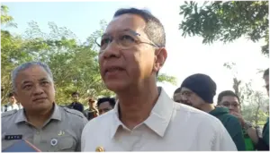 Tukang Rujak di Jakbar Digeruduk Warga Usai Diduga Lecehkan Siswi SD