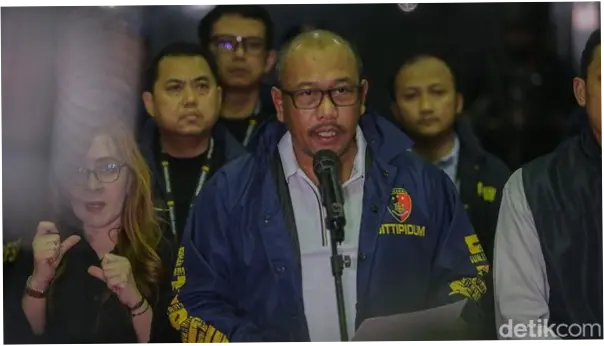 Uang Rp 1,9 M hingga 53,8 Juta Dong Disita dari 321 WNA di Hayam Wuruk