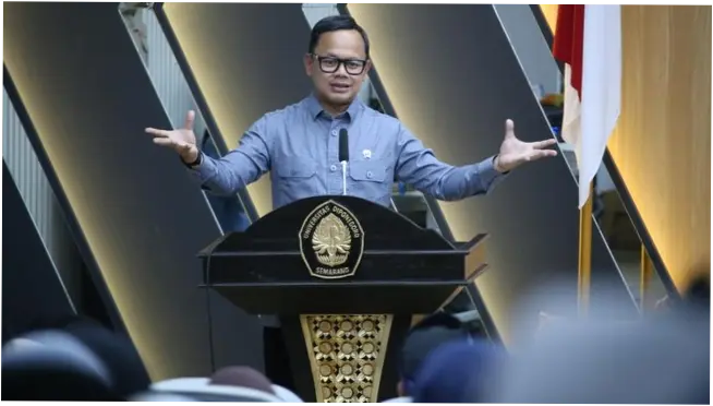 Wamendagri Tegaskan Pentingnya Pemimpin Punya Pijakan Ideologi Kuat