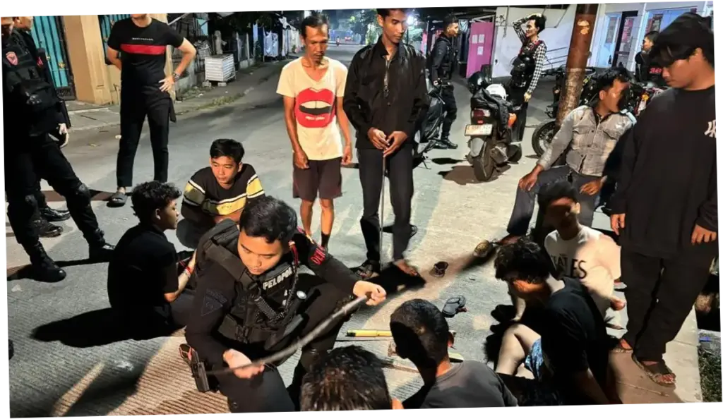 2 Pemuda di Bekasi Ditangkap Polisi saat Hendak Tawuran, Sajam Disita