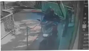 Aksi Satpam di Cileungsi Cosplay Maling Motor di Tempat Kerja Sendiri