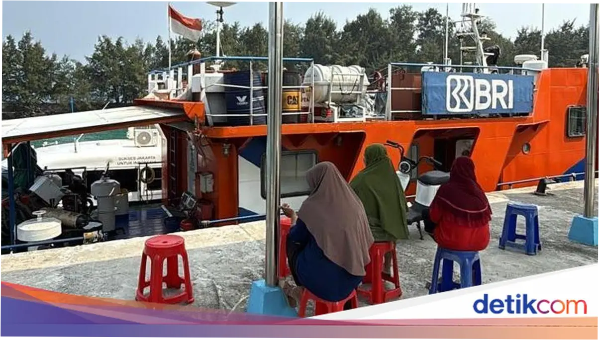 Bank Terapung di Pulau Tidung: Membuka Akses Keuangan untuk Warga