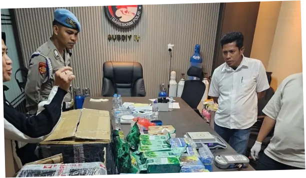 Bareskrim Tangkap 2 DPO Kasus 48 Kg Sabu Jaringan RI-Malaysia di Riau
