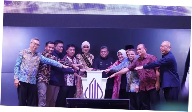 BPJPH Raih MURI Berkat Sosialisasi Wajib Halal di 2.183 Titik